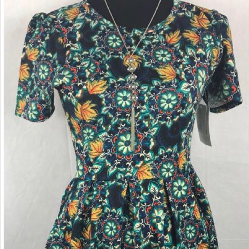 Small LuLaRoe Amelia Dress